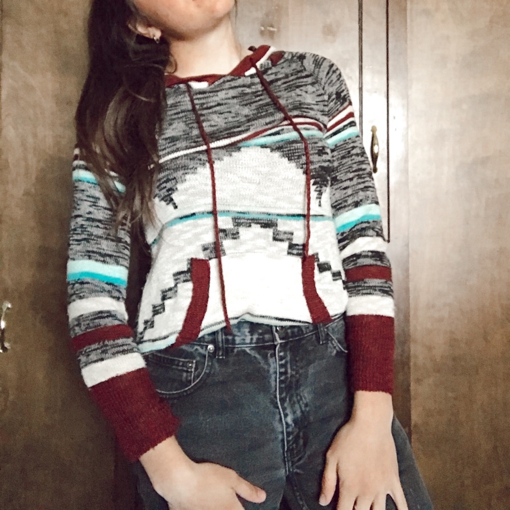 sweater with hood & strings